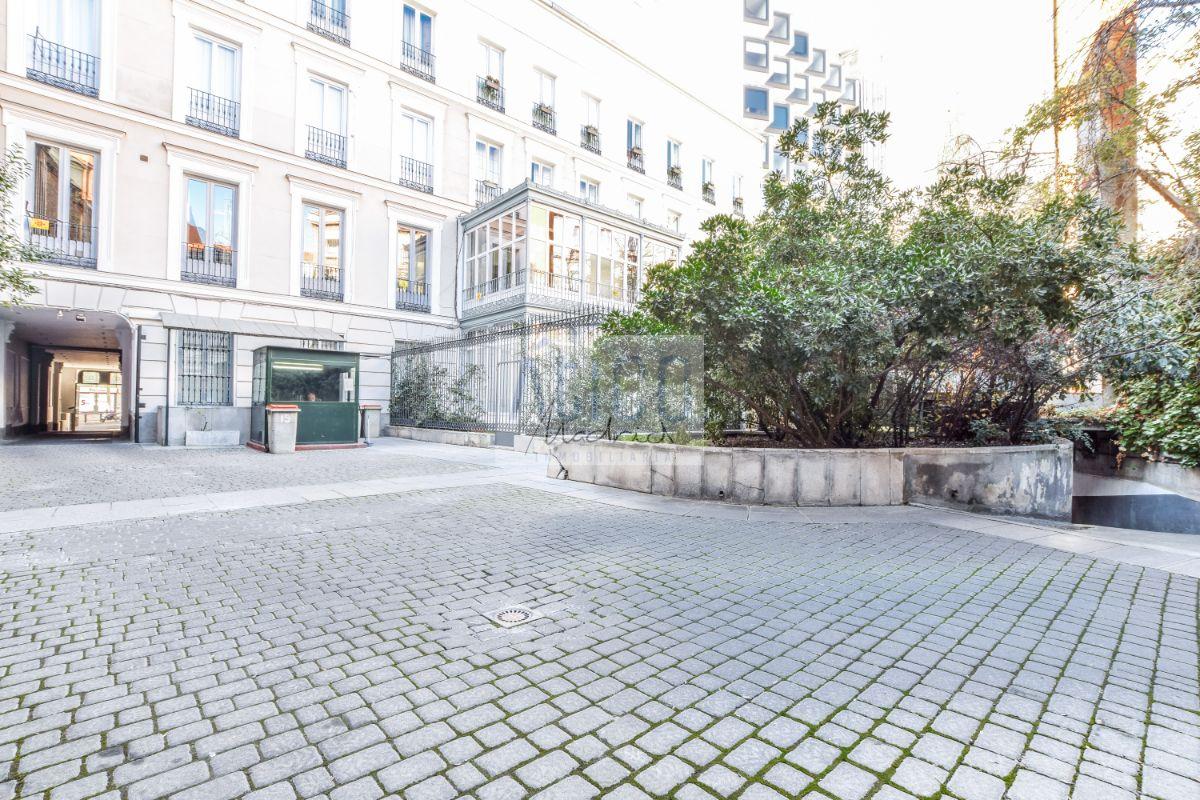 For rent of penthouse in Madrid