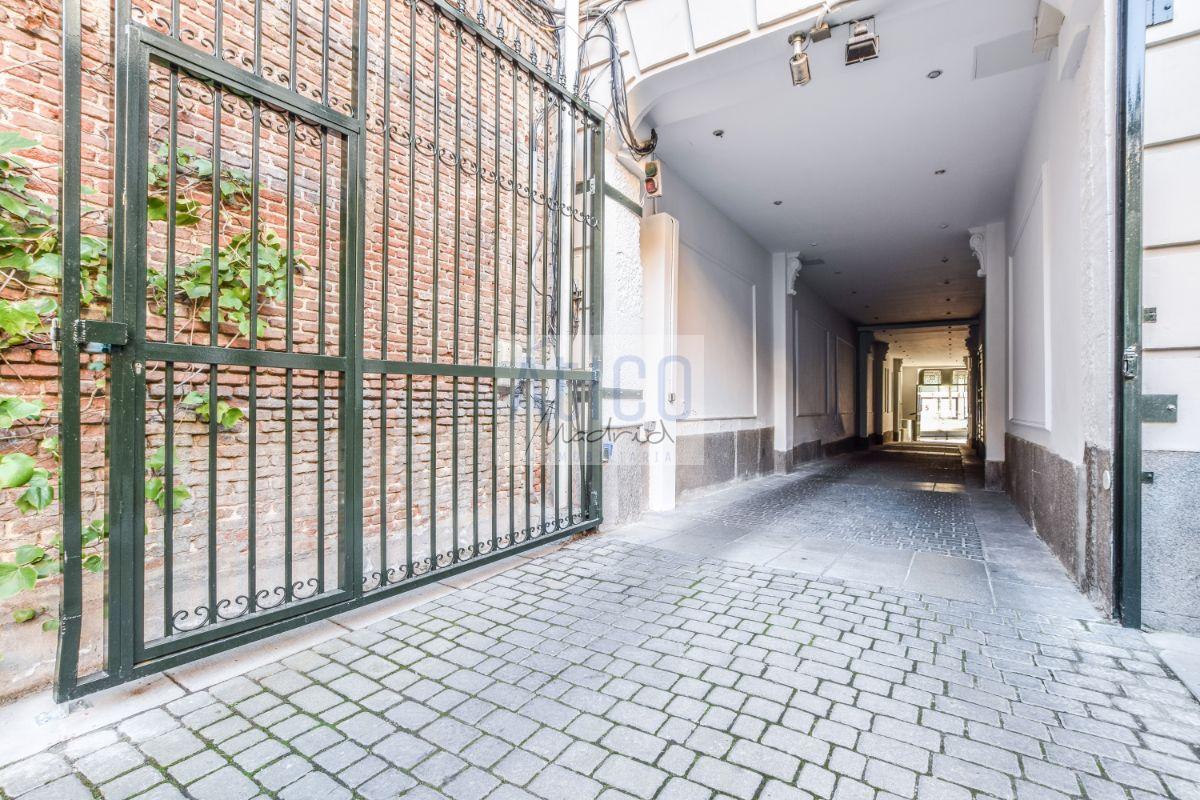 For rent of penthouse in Madrid