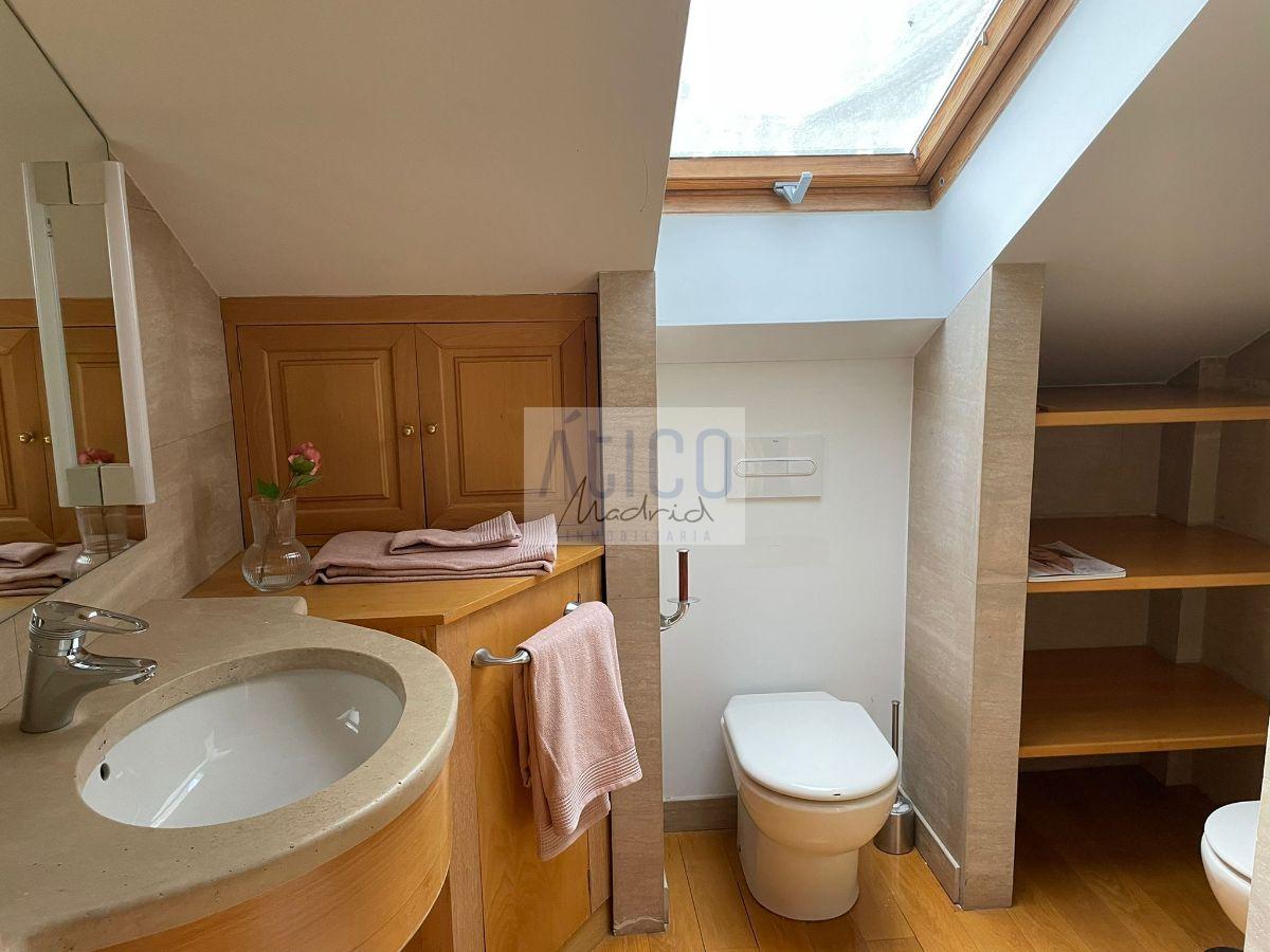 For rent of penthouse in Madrid