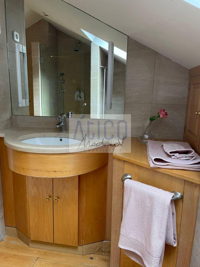 For rent of penthouse in Madrid