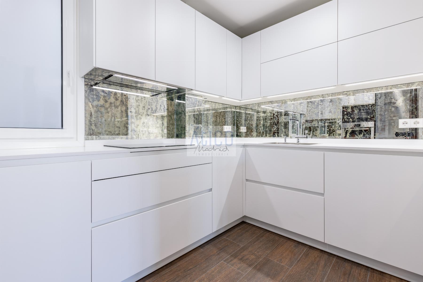 For rent of flat in Madrid