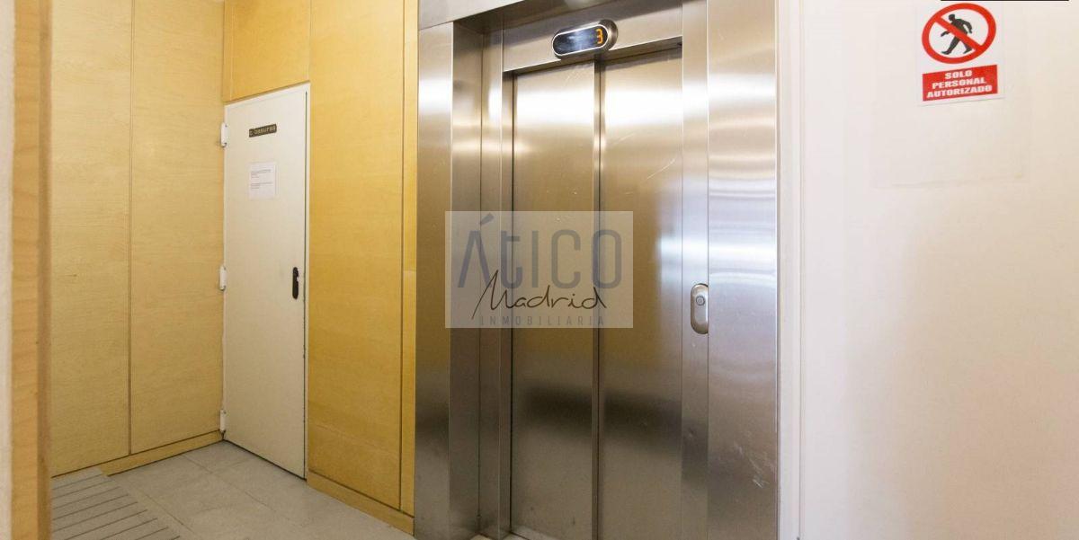 For rent of penthouse in Madrid