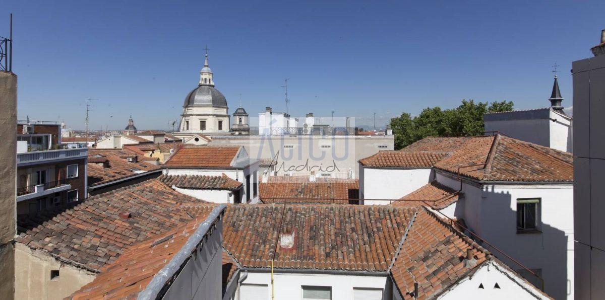 For rent of penthouse in Madrid