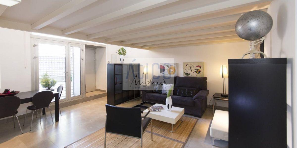 For sale of apartment in Madrid