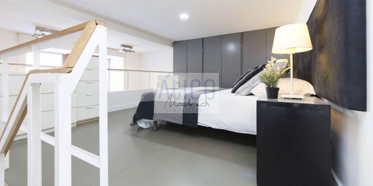 For sale of apartment in Madrid