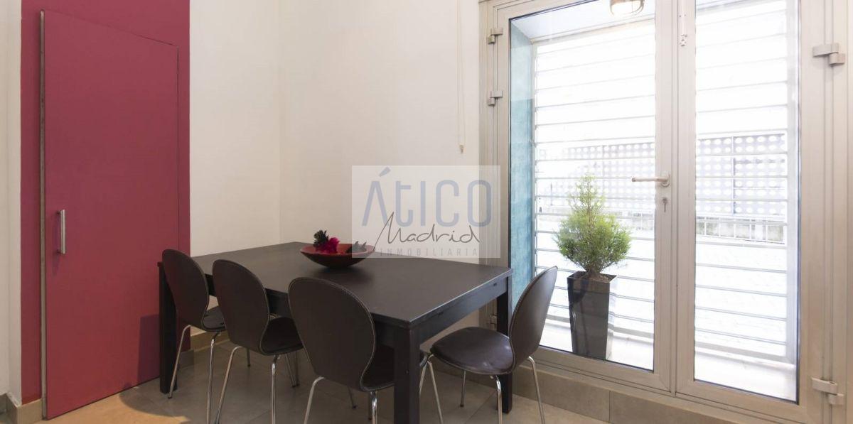 For sale of apartment in Madrid