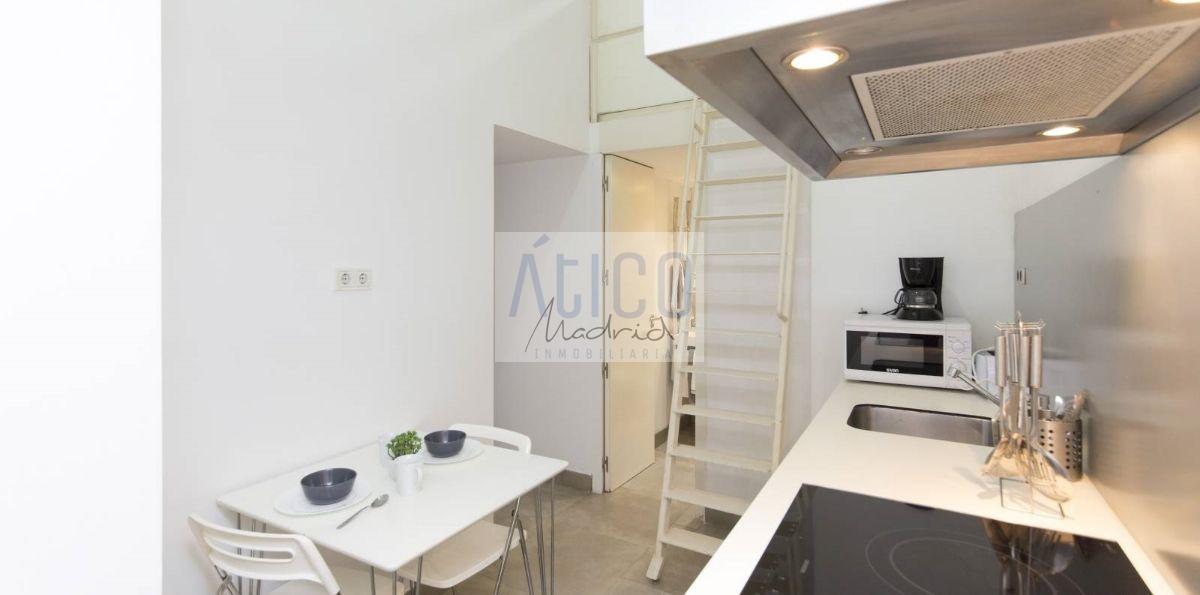 For sale of apartment in Madrid