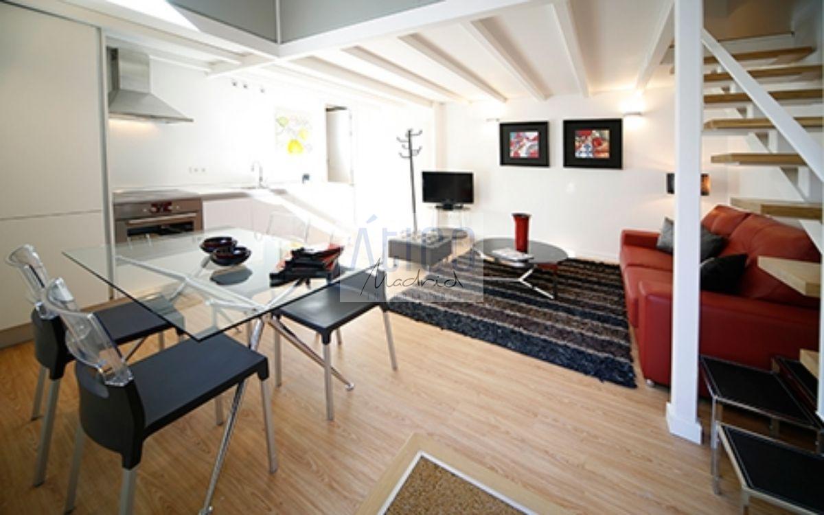 For sale of apartment in Madrid