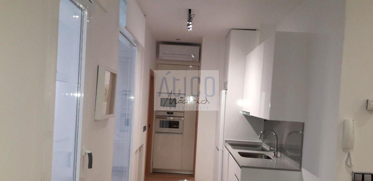 For sale of flat in Madrid