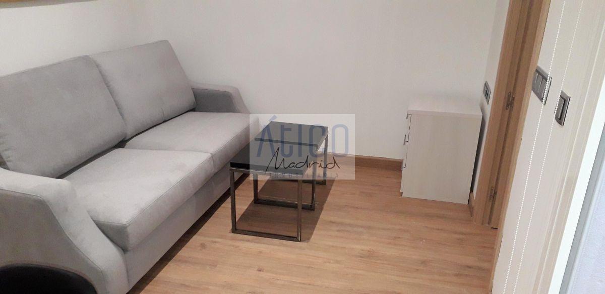 For sale of flat in Madrid