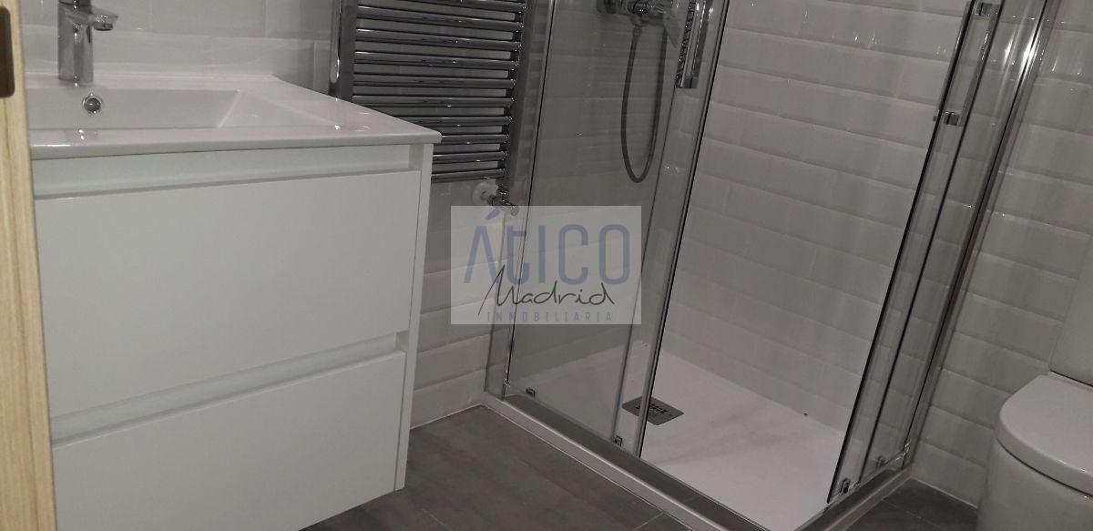 For sale of flat in Madrid