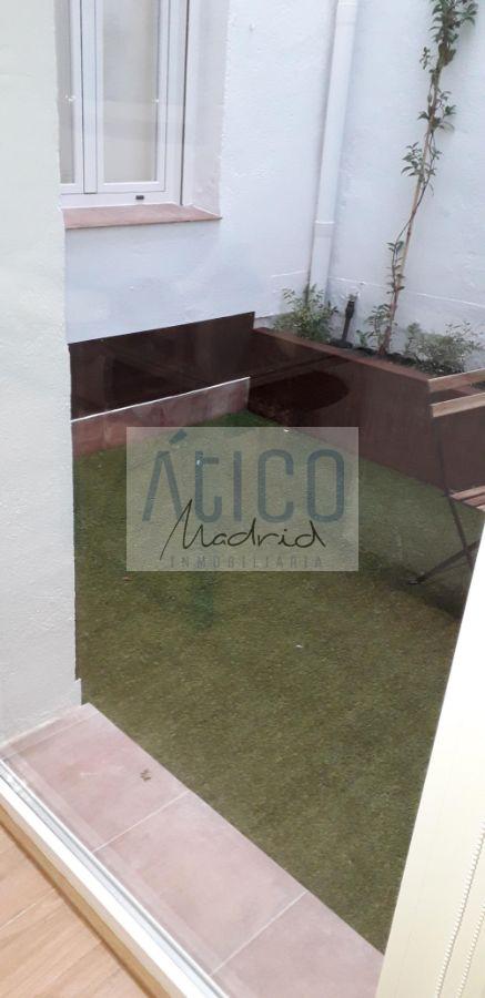 For sale of flat in Madrid