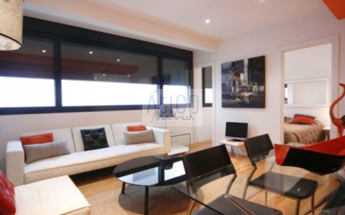 For sale of apartment in Madrid