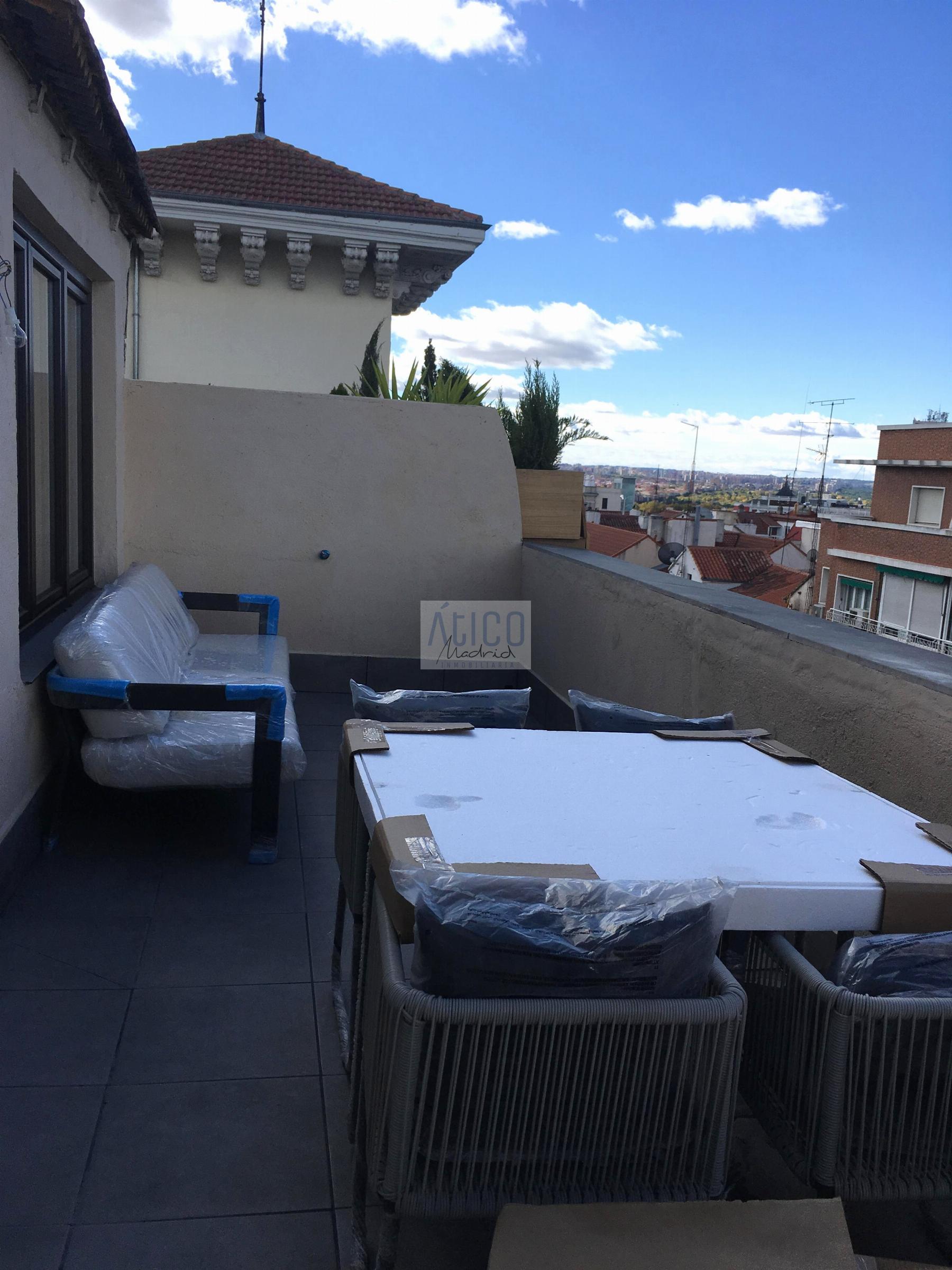 For rent of penthouse in Madrid