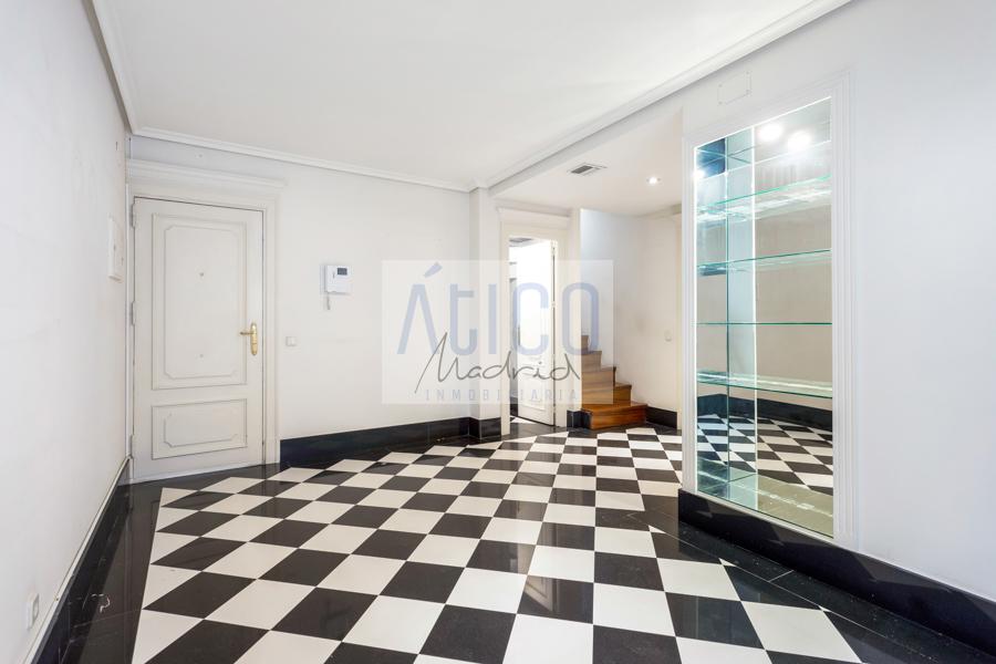 For rent of penthouse in Madrid