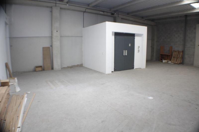 For sale of warehouse in Siero