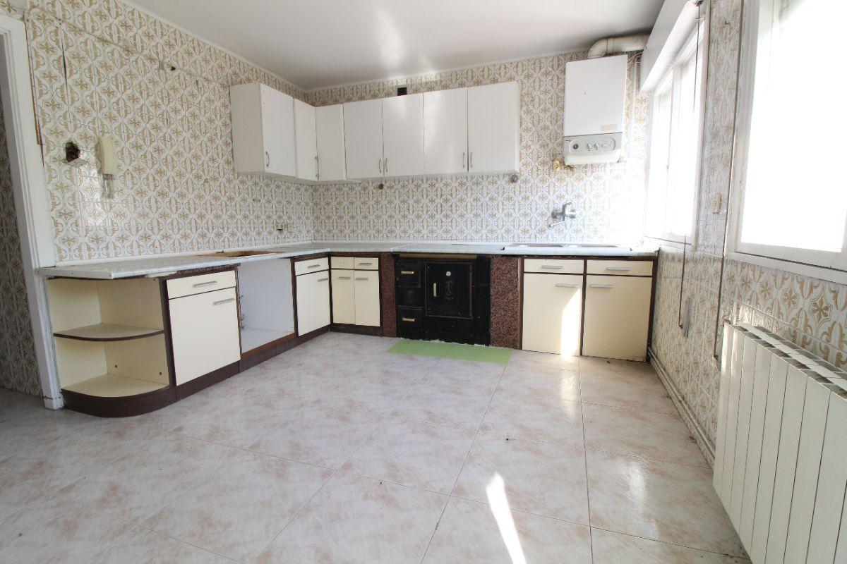 For sale of flat in Langreo