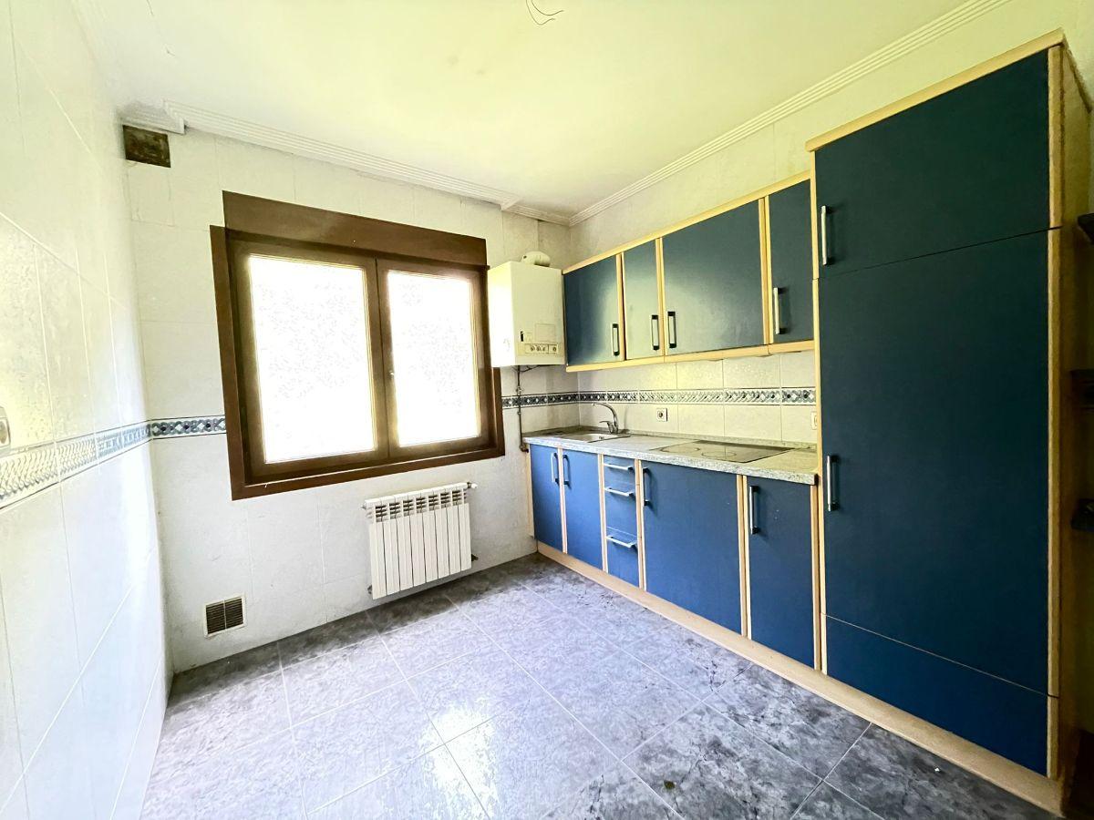 For sale of flat in Langreo