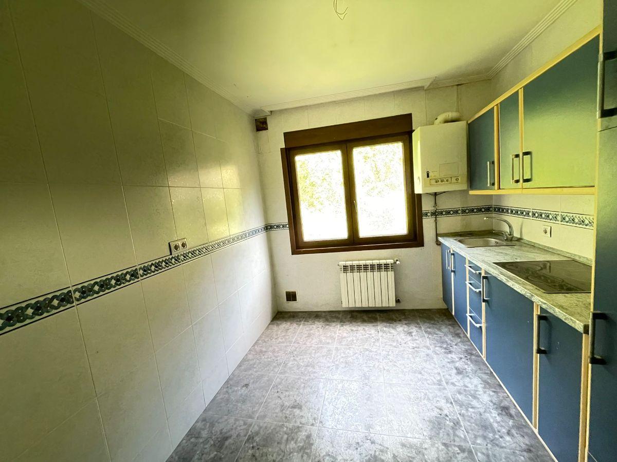 For sale of flat in Langreo