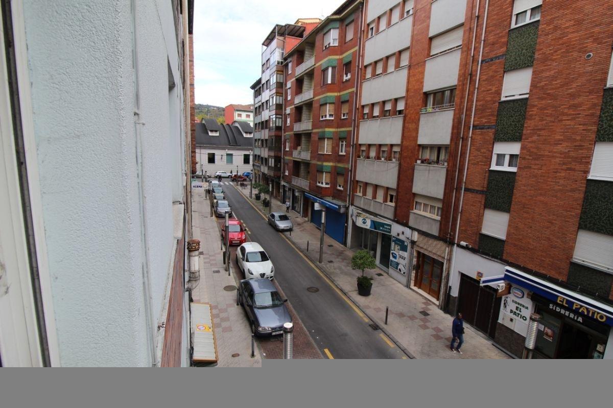 For sale of flat in Langreo