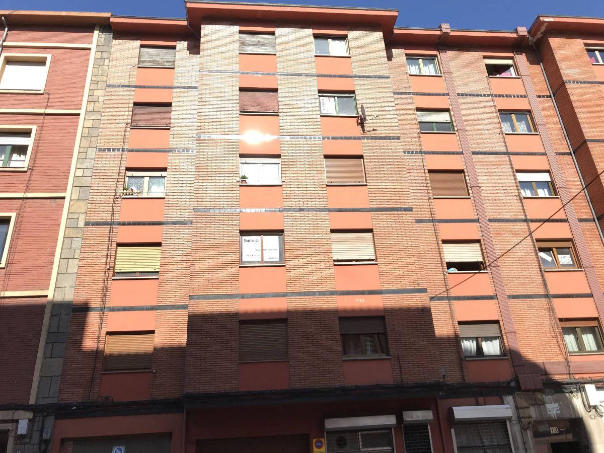 For sale of flat in Langreo