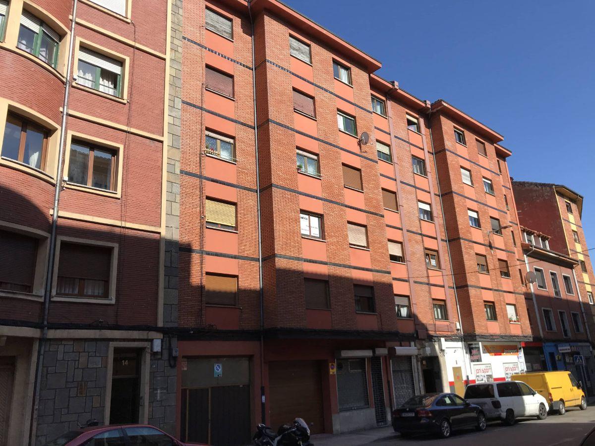 For sale of flat in Langreo