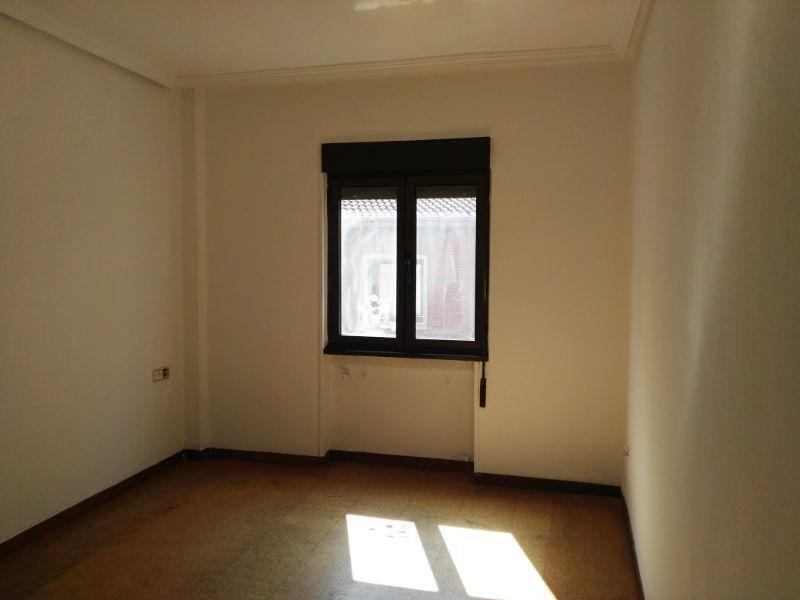 For sale of flat in Langreo