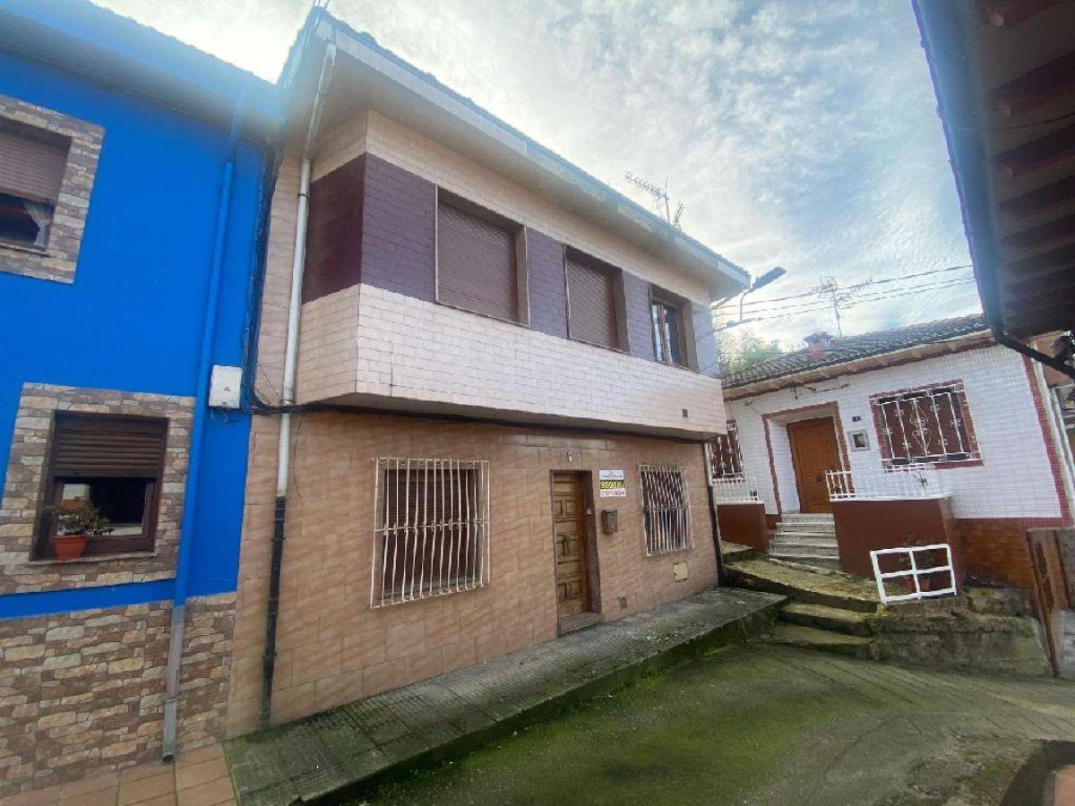 For sale of house in San Martín del Rey Aurelio
