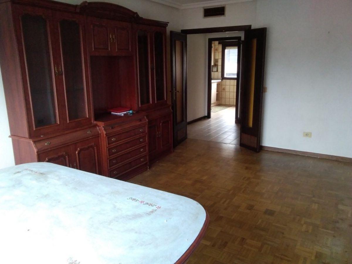 For sale of flat in Oviedo