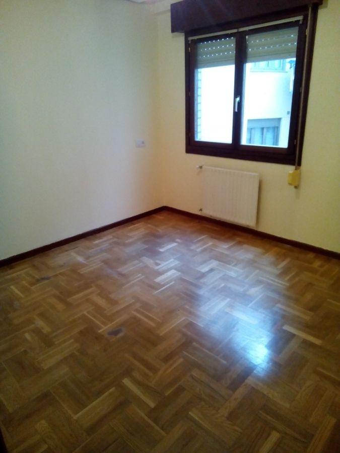 For sale of flat in Oviedo