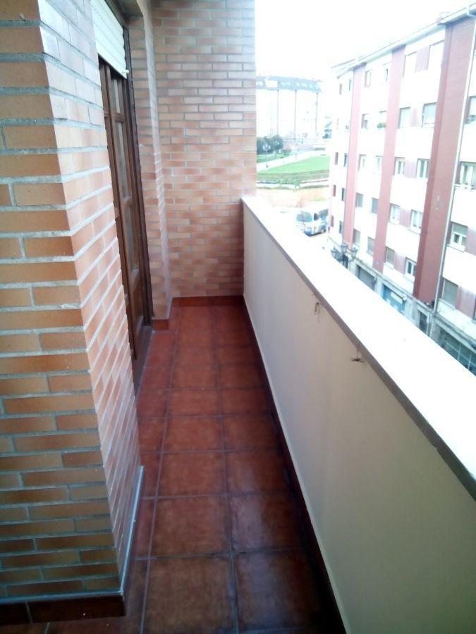 For sale of flat in Oviedo