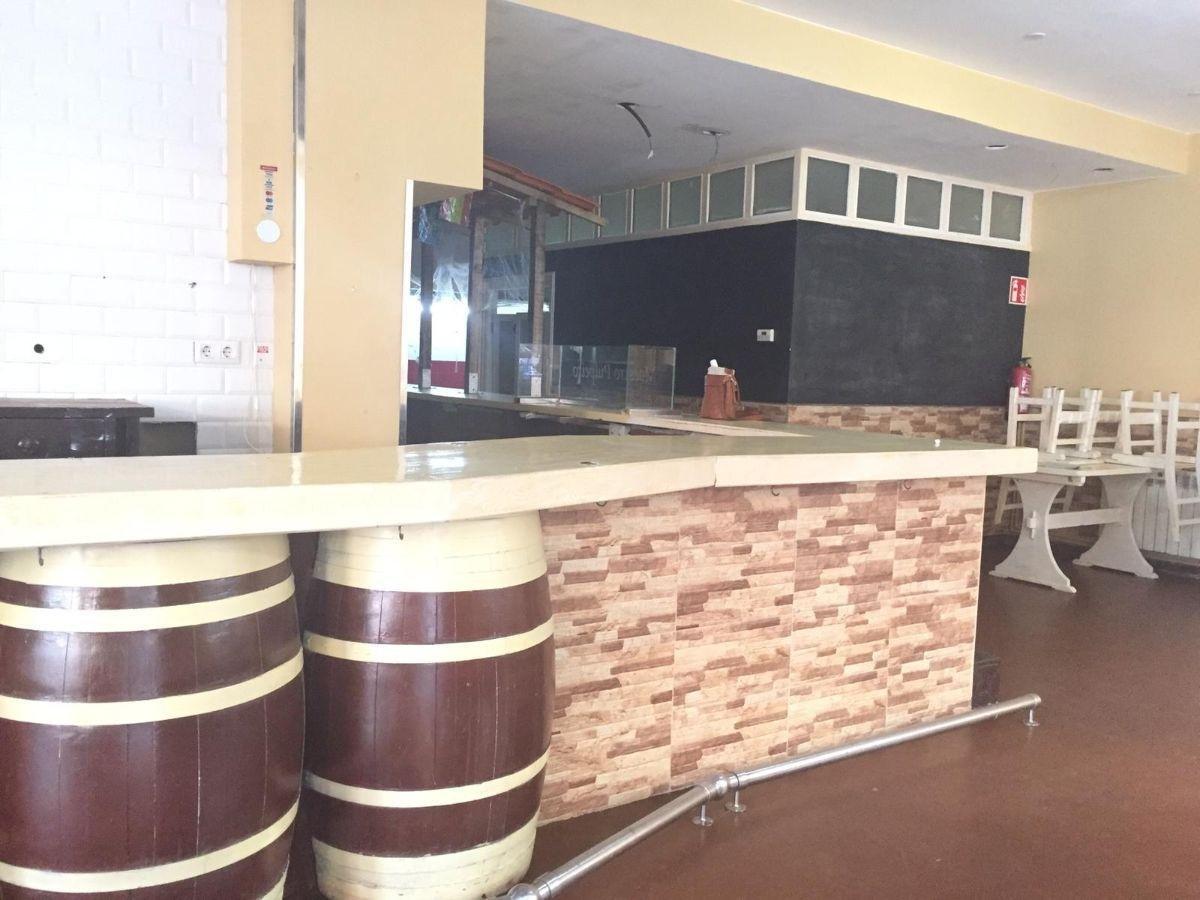 For sale of premises in Siero