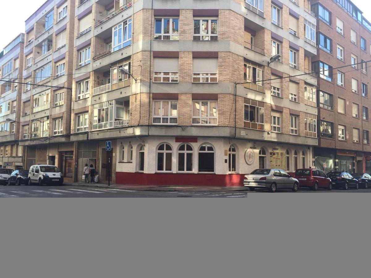 For sale of premises in Siero