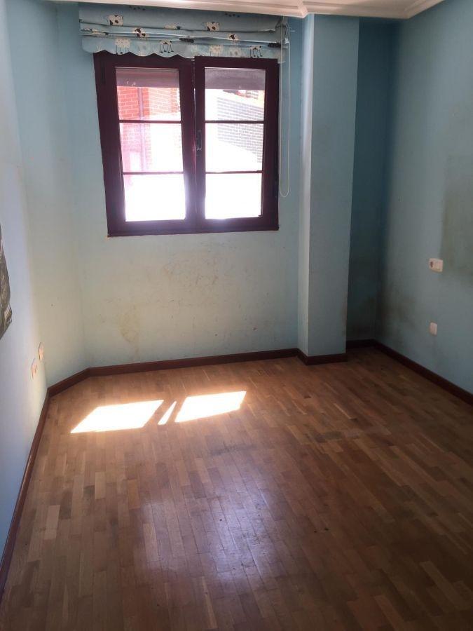 For sale of flat in Langreo