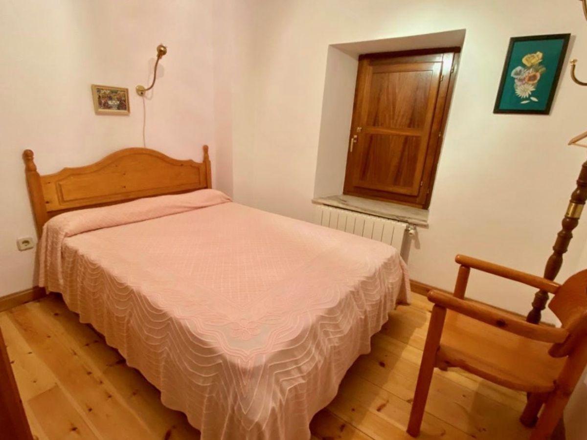 For sale of house in Nava