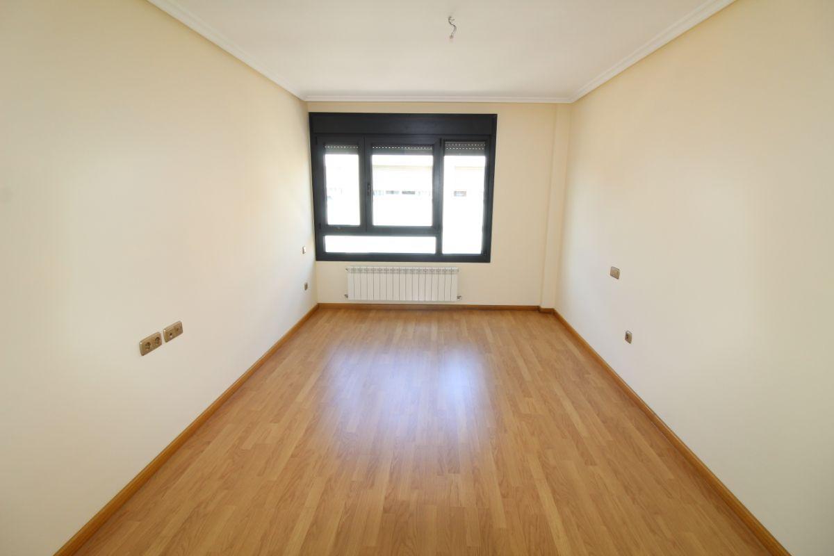 For sale of flat in Noreña Concejo