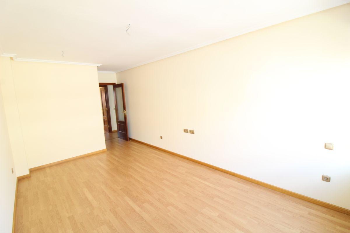 For sale of flat in Noreña Concejo