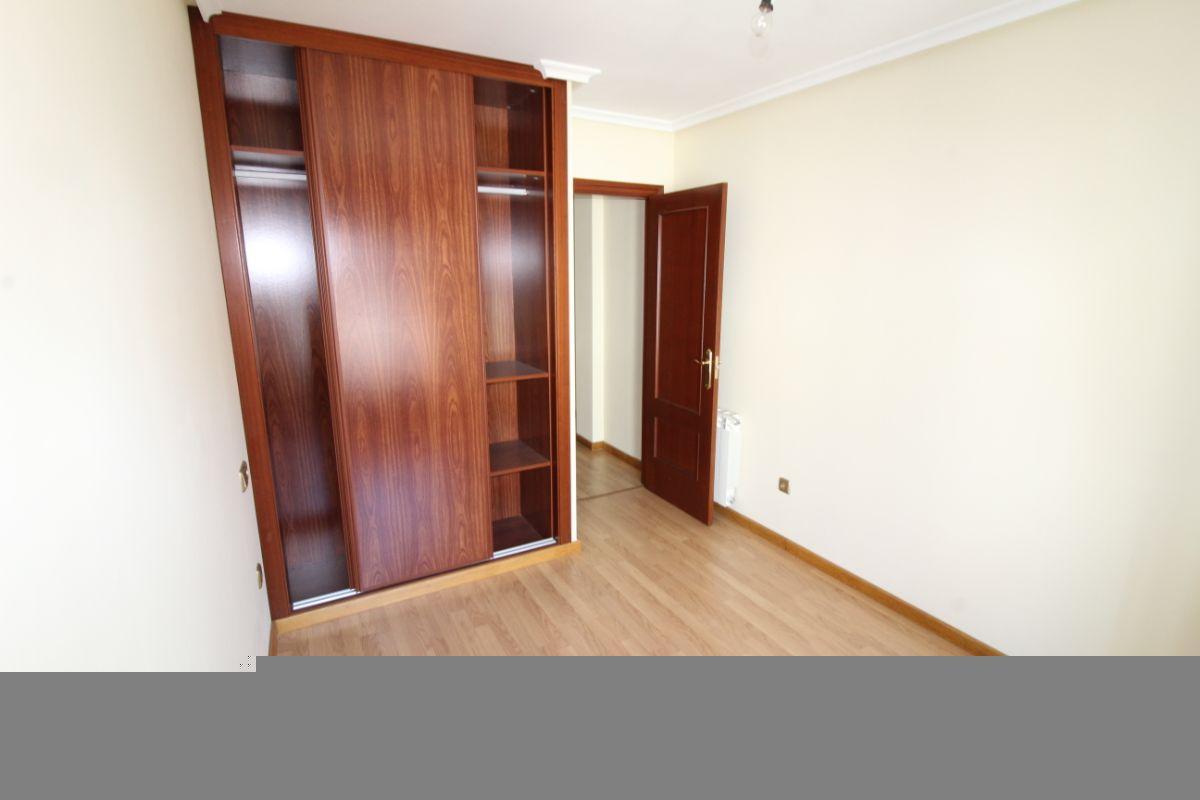 For sale of flat in Noreña Concejo