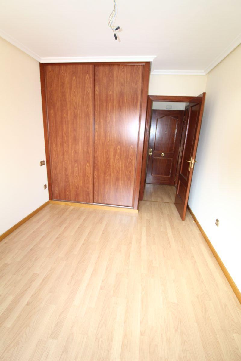 For sale of flat in Noreña Concejo