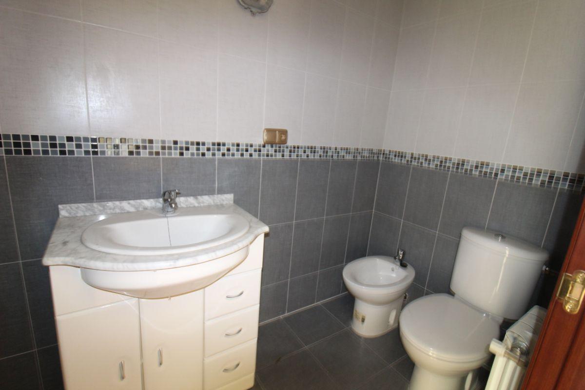 For sale of flat in Noreña Concejo