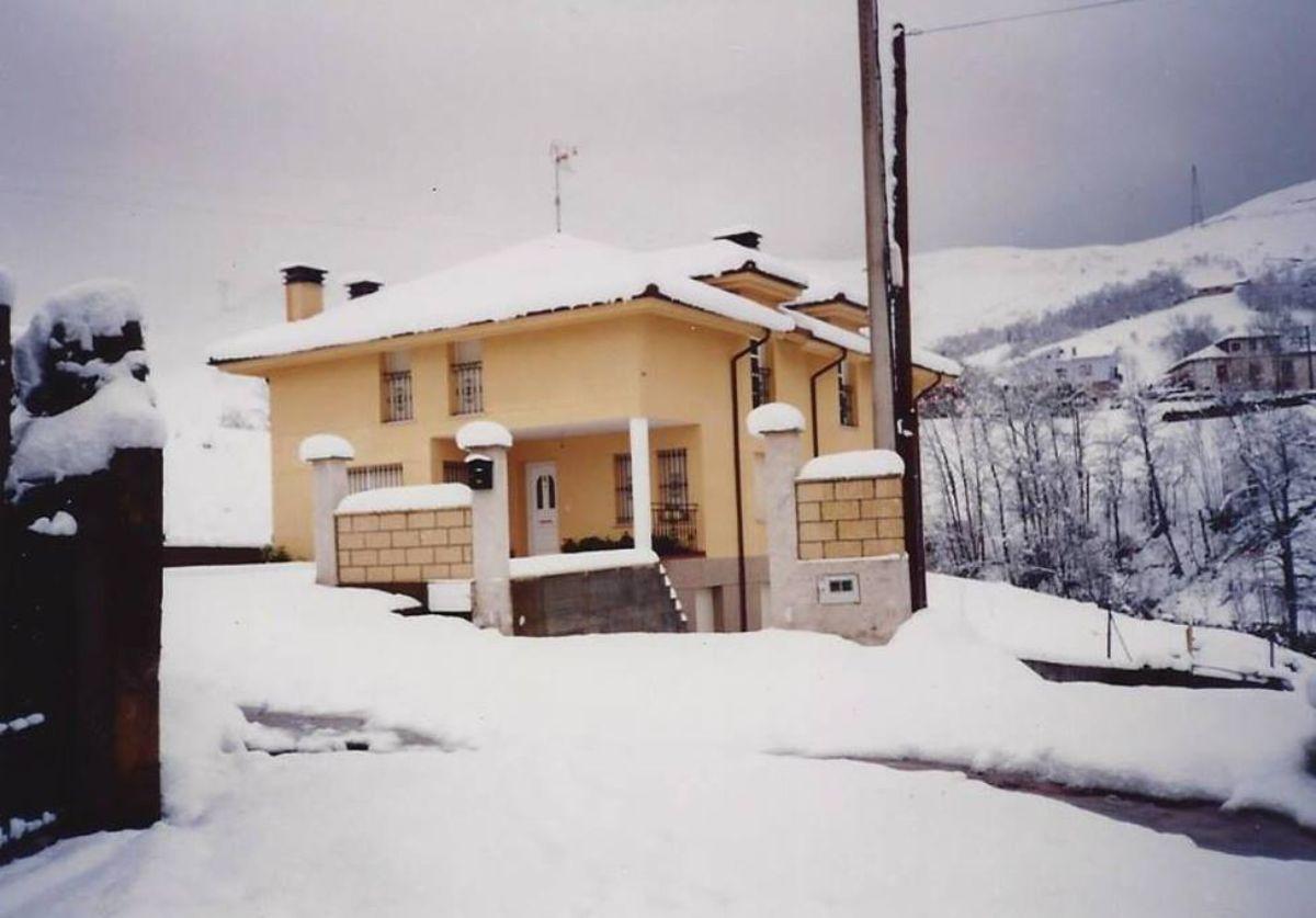 For sale of chalet in Onís