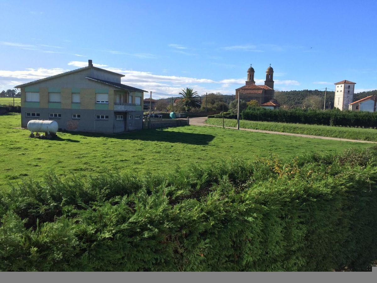 For sale of house in Gozón