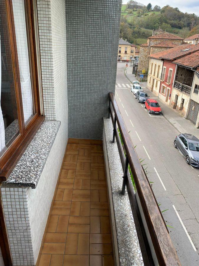 For sale of flat in Bimenes