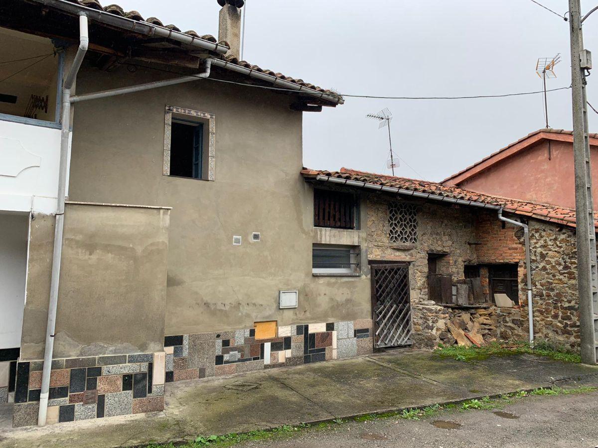 For sale of house in Siero