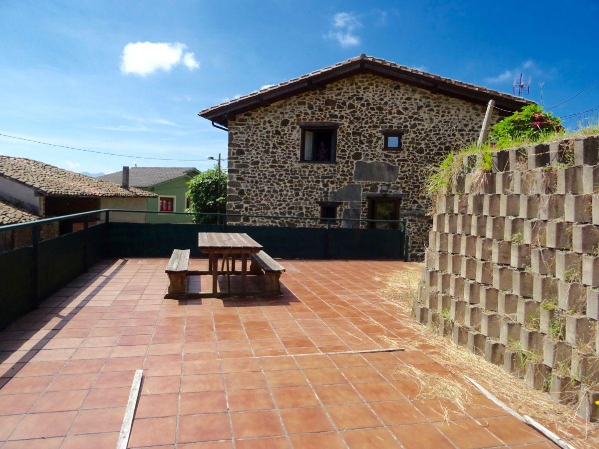 For sale of house in Piloña