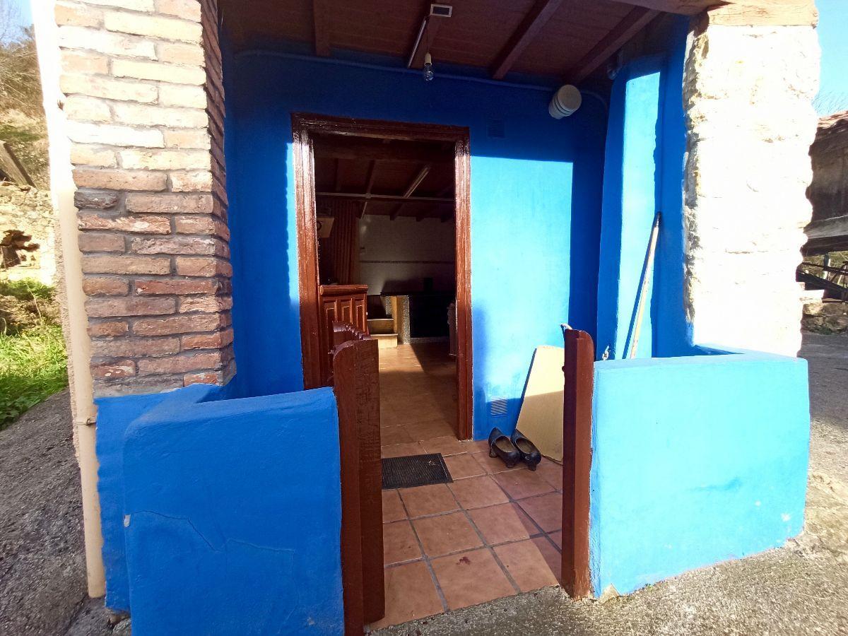 For sale of house in Piloña