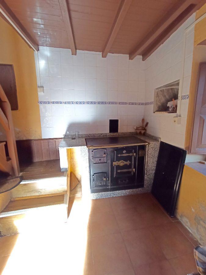 For sale of house in Piloña