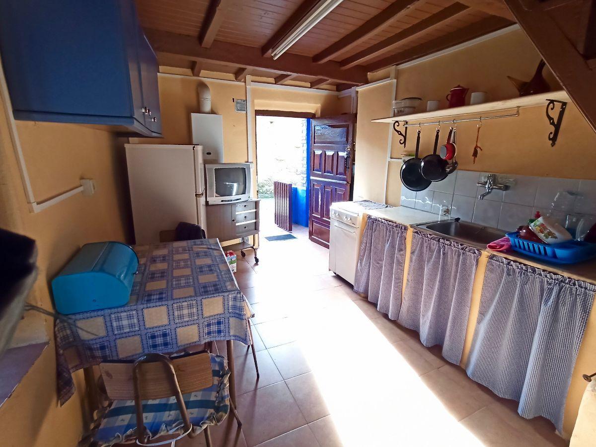 For sale of house in Piloña