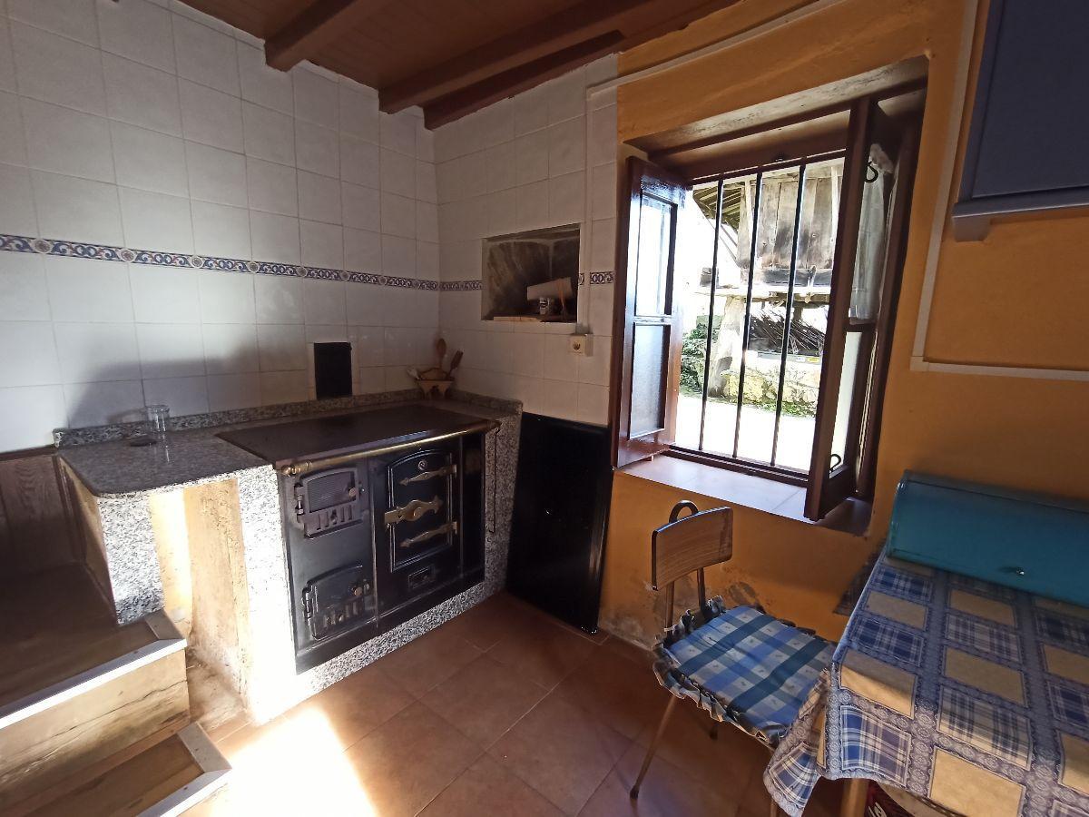 For sale of house in Piloña