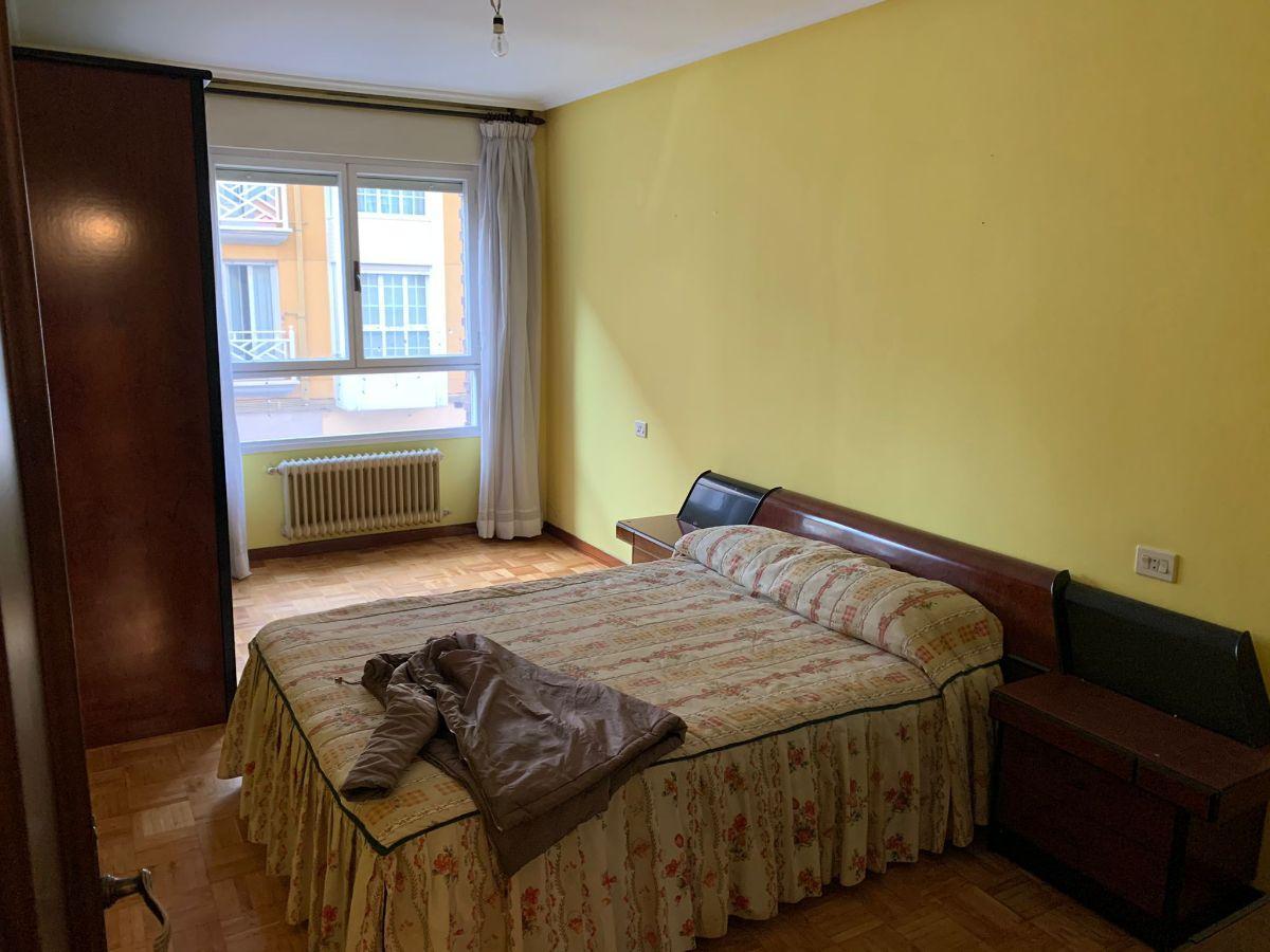 For sale of flat in Siero